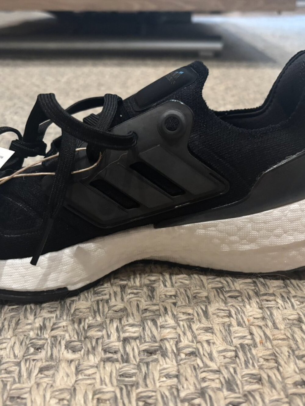 Adidas Ultraboost 22 Women’s Running Shoes Black Size 7 NWT